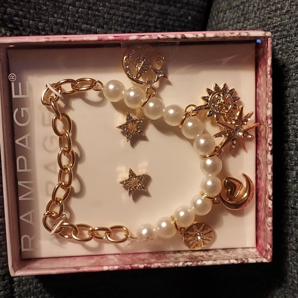 N w/o T Rampage charm bracelet earrings set
